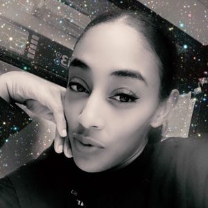 Meet your Posher, Destiny